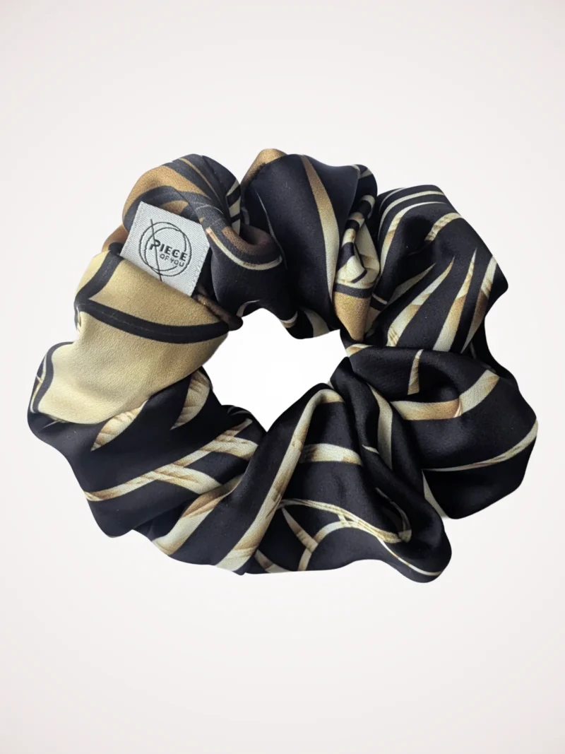 Korali Black - Scrunchie
